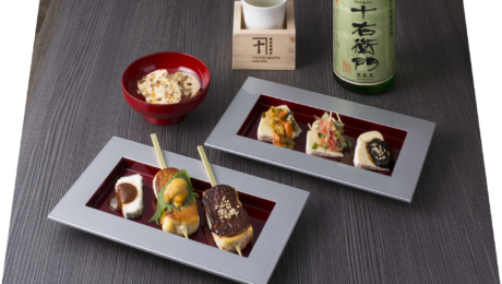 江戸・東京の粋を現代に伝える、モダンな立ち飲み居酒屋が神田のオフィス街に誕生。