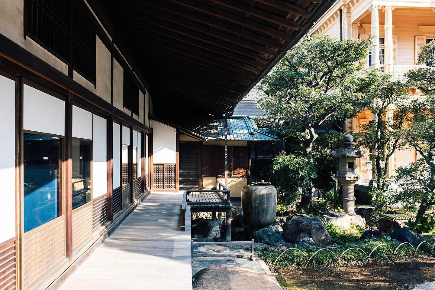 【江戸東京リシンク展】旧岩崎邸庭園：ユニークベニューにおける展示デザイン