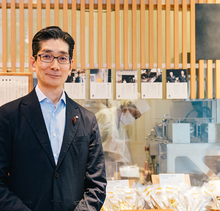 鰹節専門店の老舗にんべん十三代当主が守り伝える、江戸のだし文化と新たな挑戦