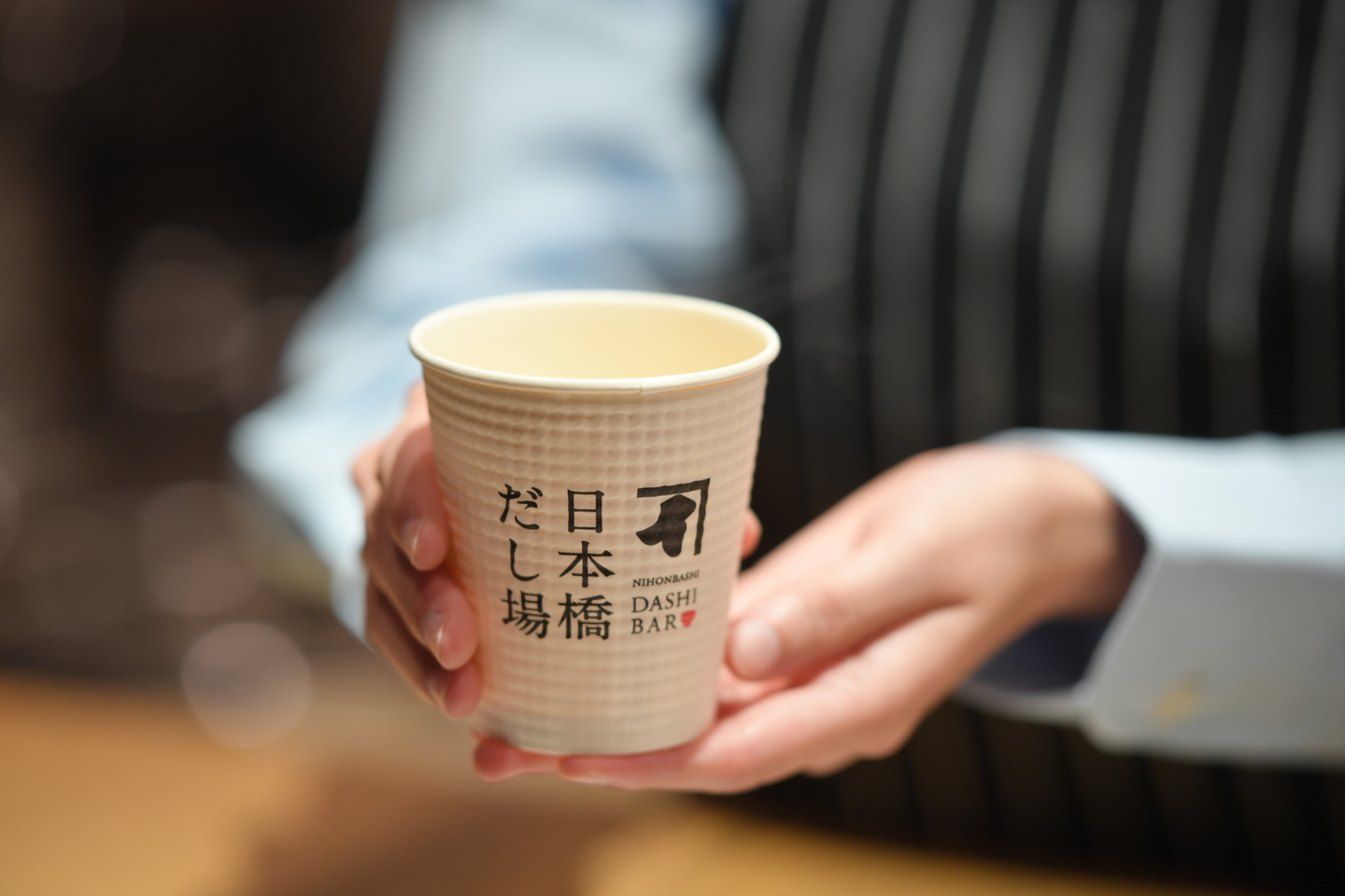鰹節専門店の老舗にんべん十三代当主が守り伝える、江戸のだし文化と新たな挑戦